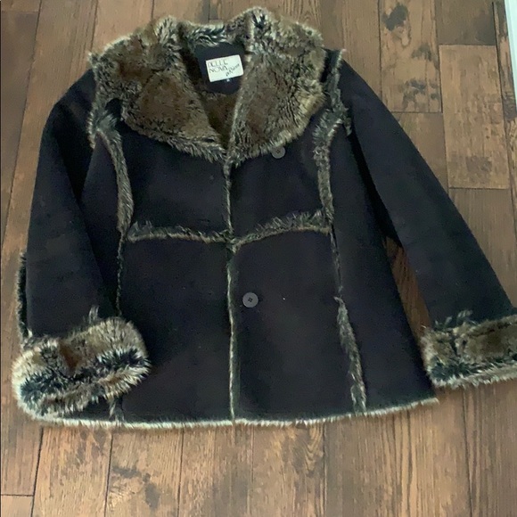 Pelle Nove Di Riviera - Picture 2 of 5